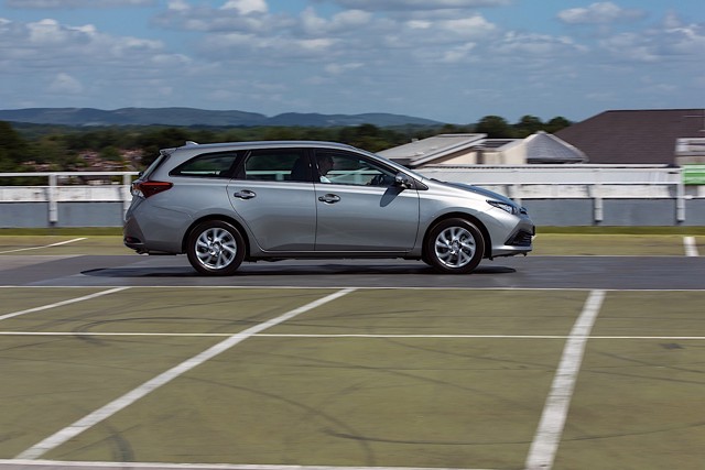 Toyota Auris Touring Foto 17