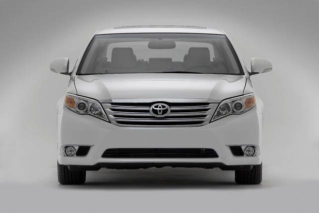 Toyota Avalon photo 18