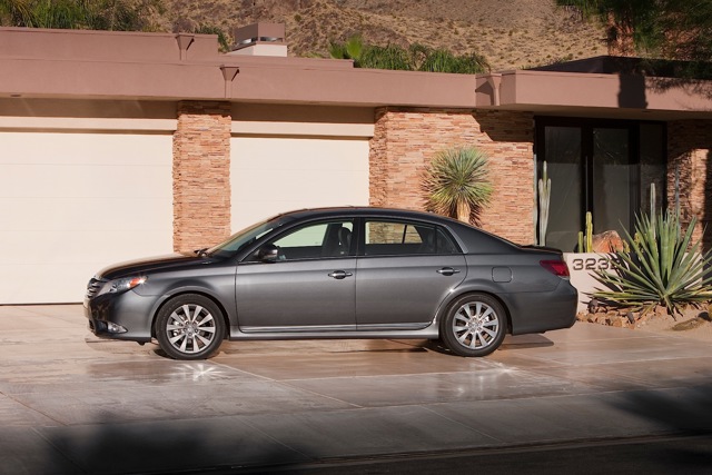 Toyota Avalon photo 26