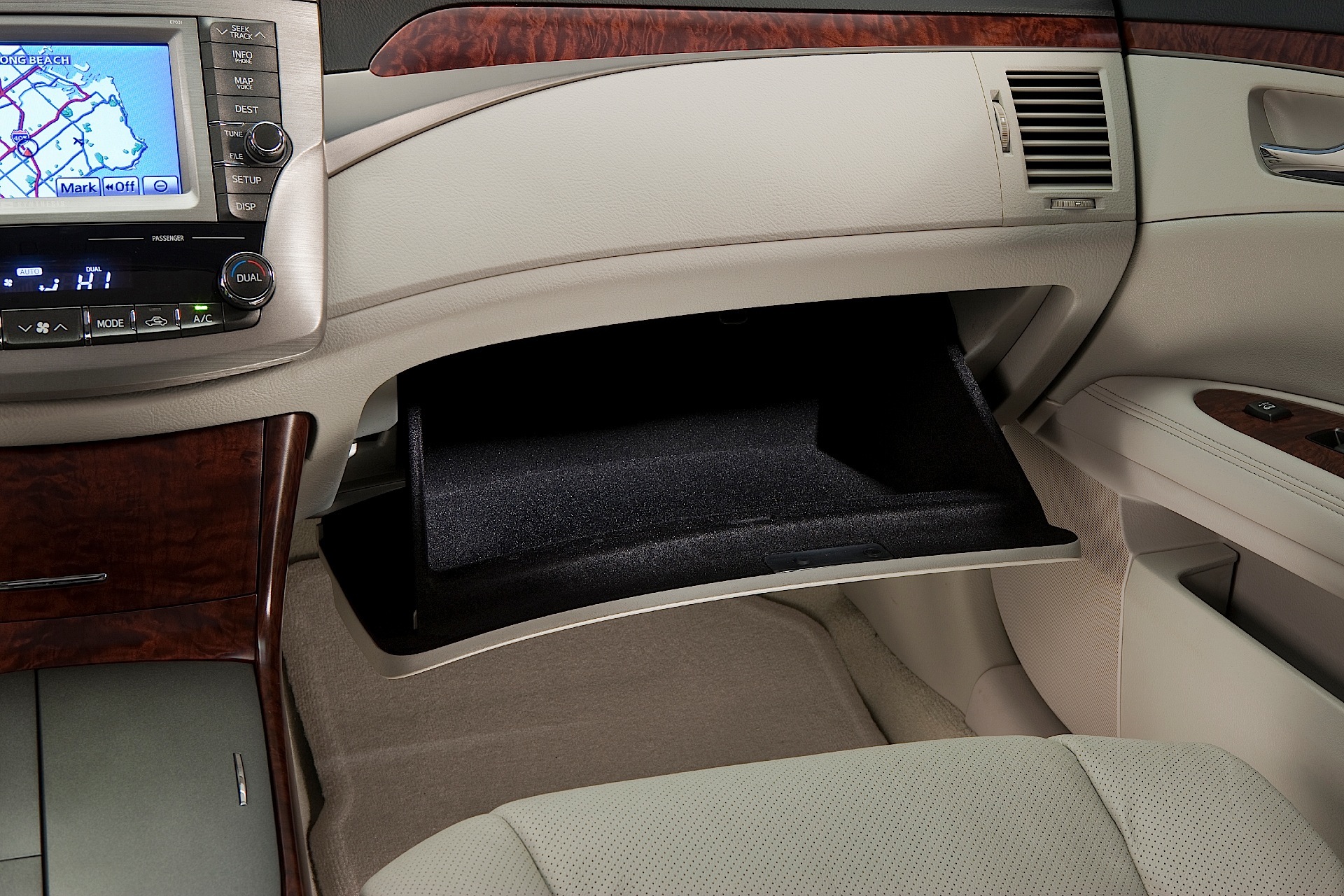 Toyota Avalon photo 51