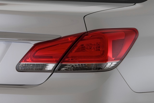 Toyota Avalon photo 5