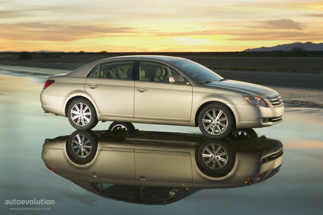 Toyota Avalon photo 3