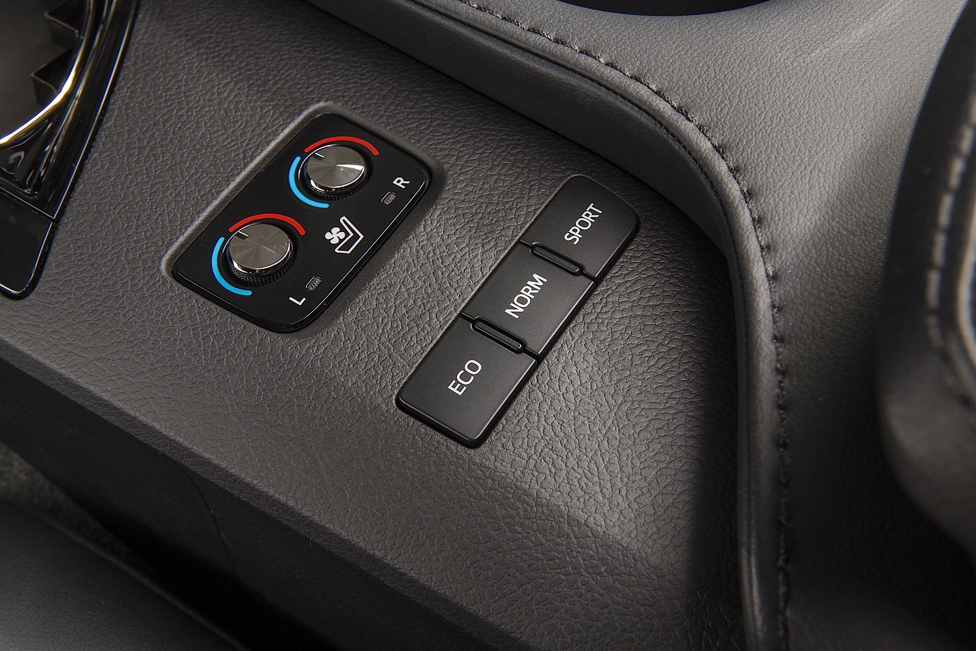 Toyota Avalon photo 27