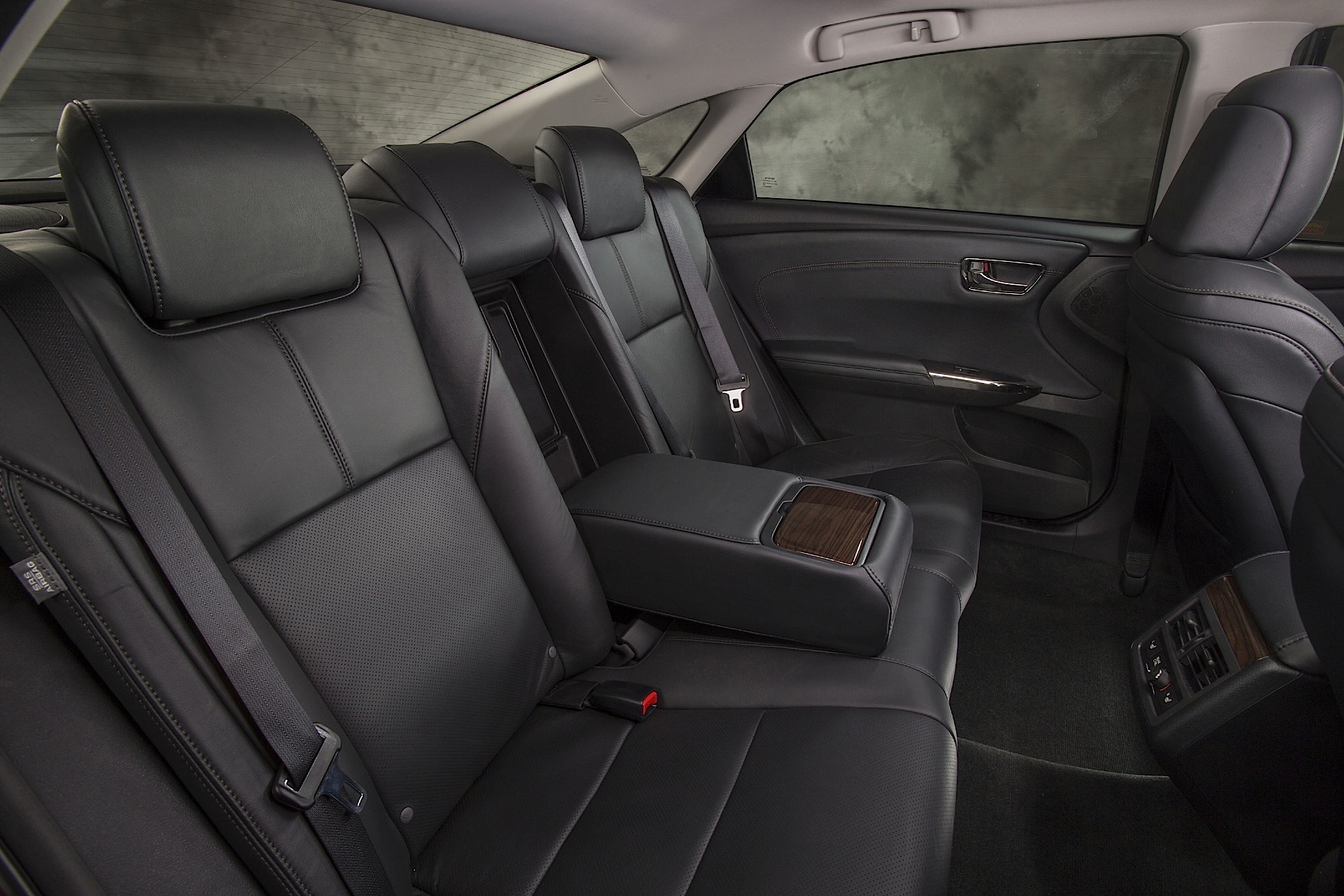 Toyota Avalon photo 29