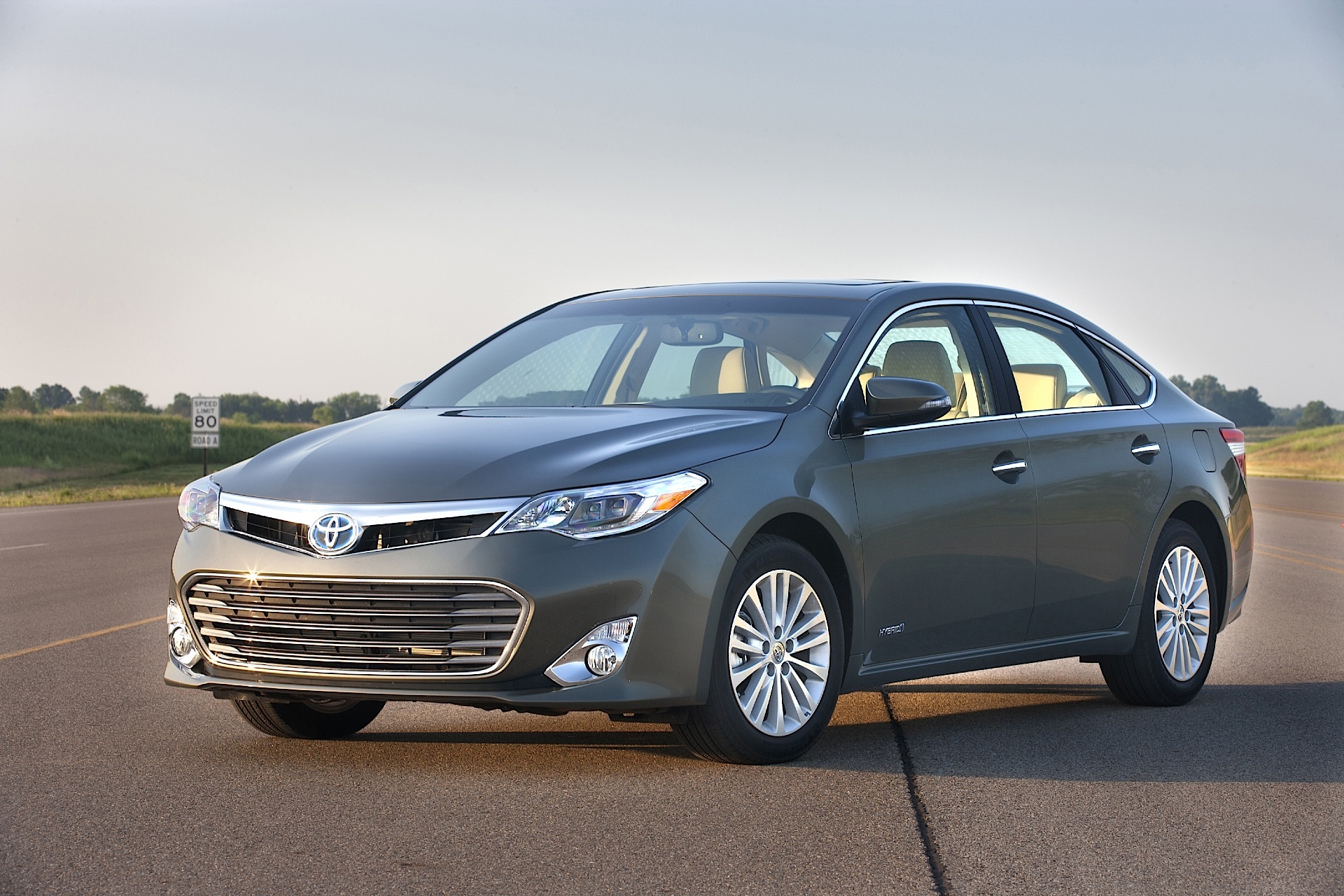 Toyota Avalon photo 14