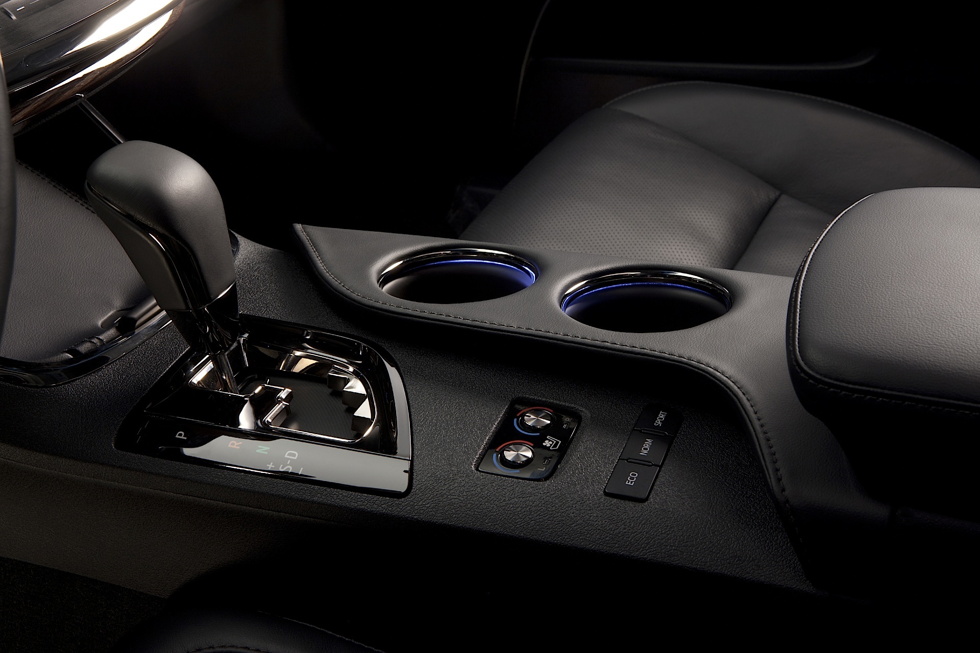 Toyota Avalon photo 40