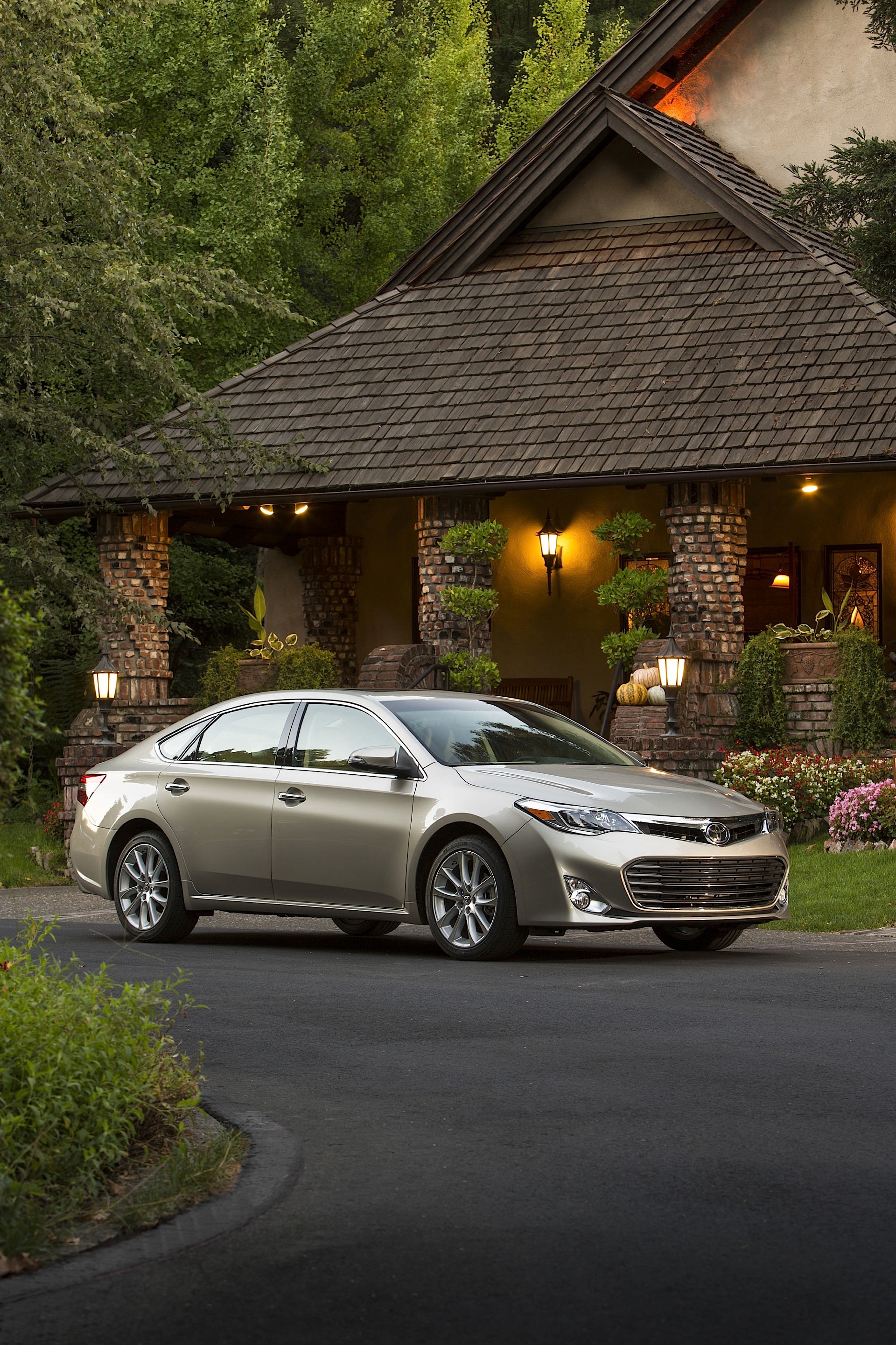 Toyota Avalon photo 5