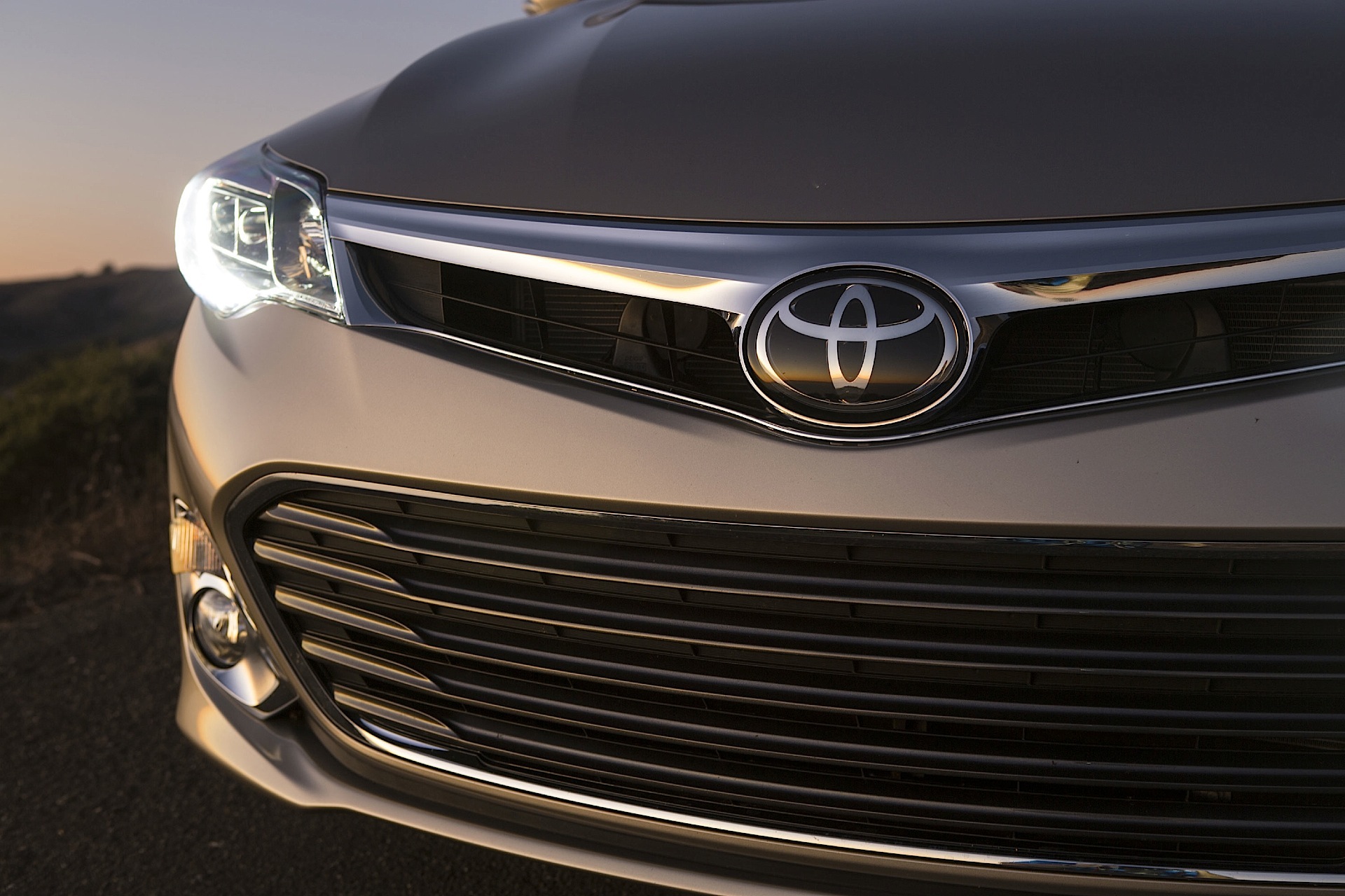 Toyota Avalon photo 6