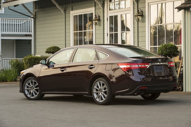 Toyota Avalon photo 8