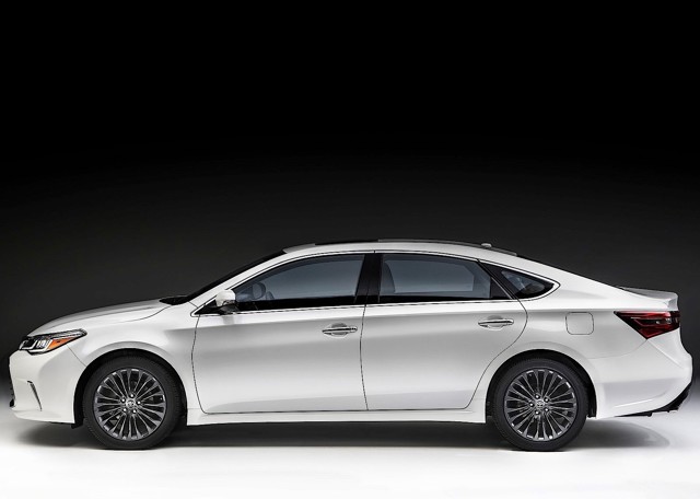 Toyota Avalon photo 5