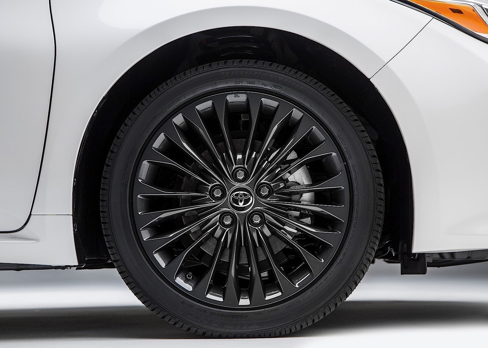 Toyota Avalon photo 13