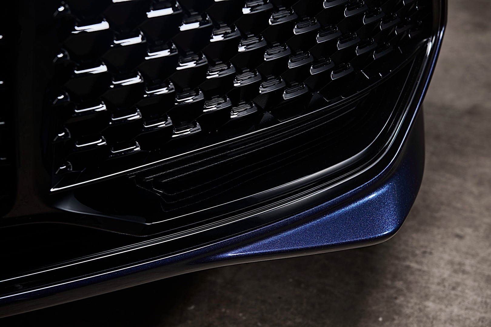 Toyota Avalon photo 2