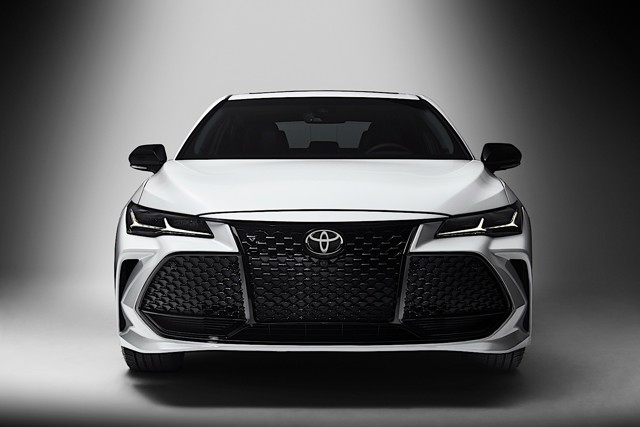 Toyota Avalon photo 5