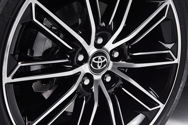 Toyota Avalon photo 9