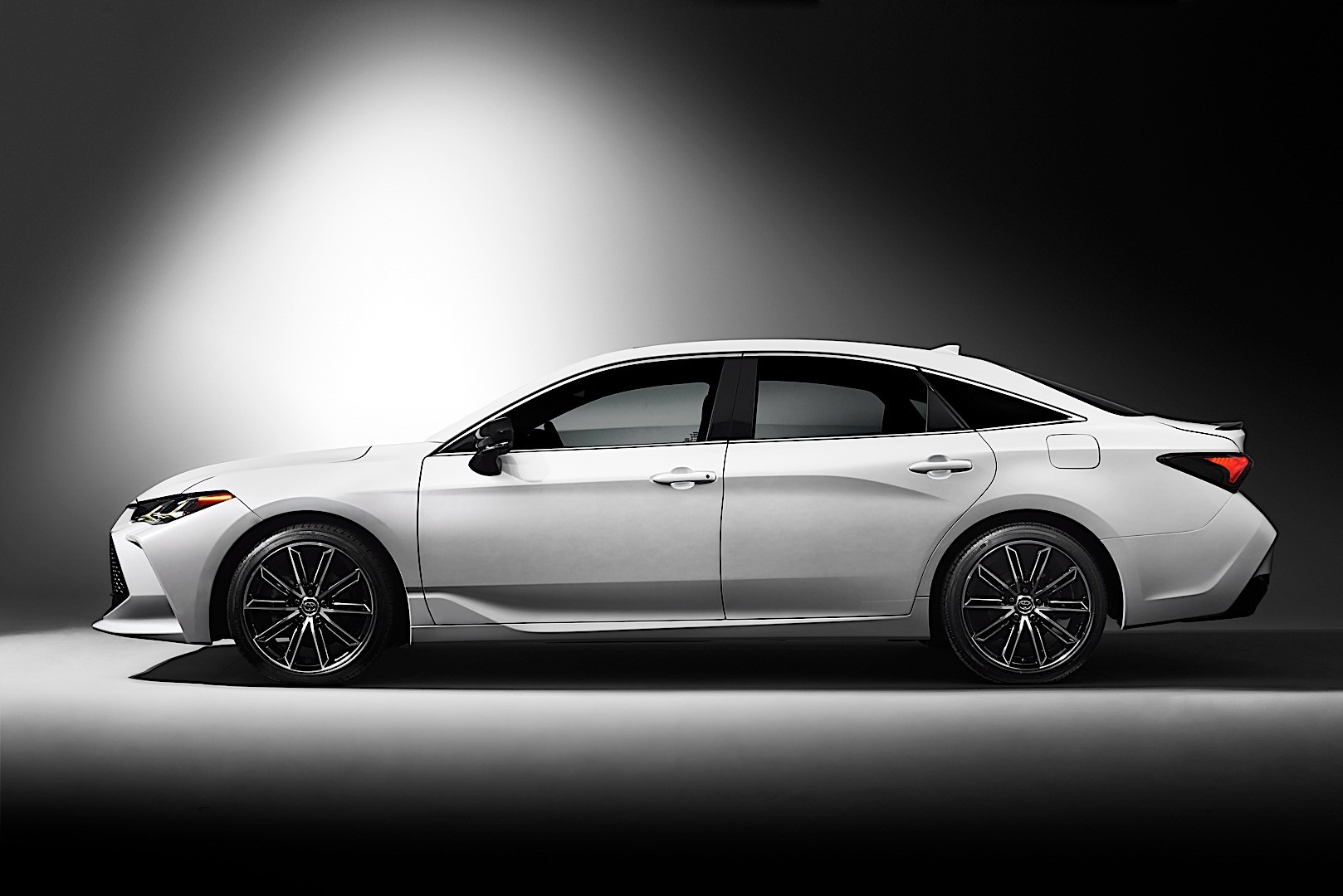 Toyota Avalon photo 16