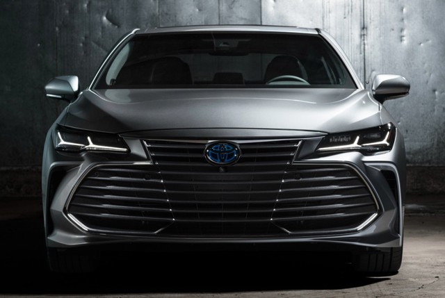 Toyota Avalon photo 16