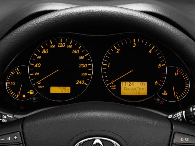 Toyota Avensis Liftback photo 11