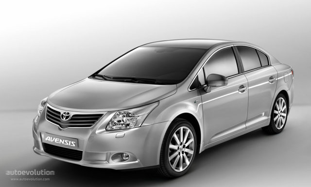 Toyota Avensis Liftback photo 1