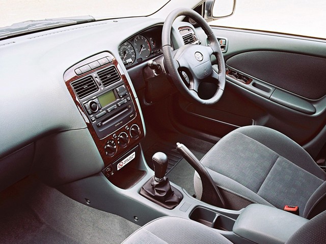 Toyota Avensis Wagon Foto 20