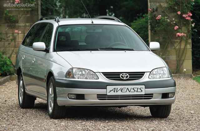 Toyota Avensis Wagon Foto 1