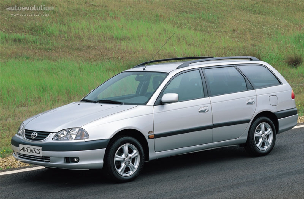 Toyota Avensis Wagon photo 2