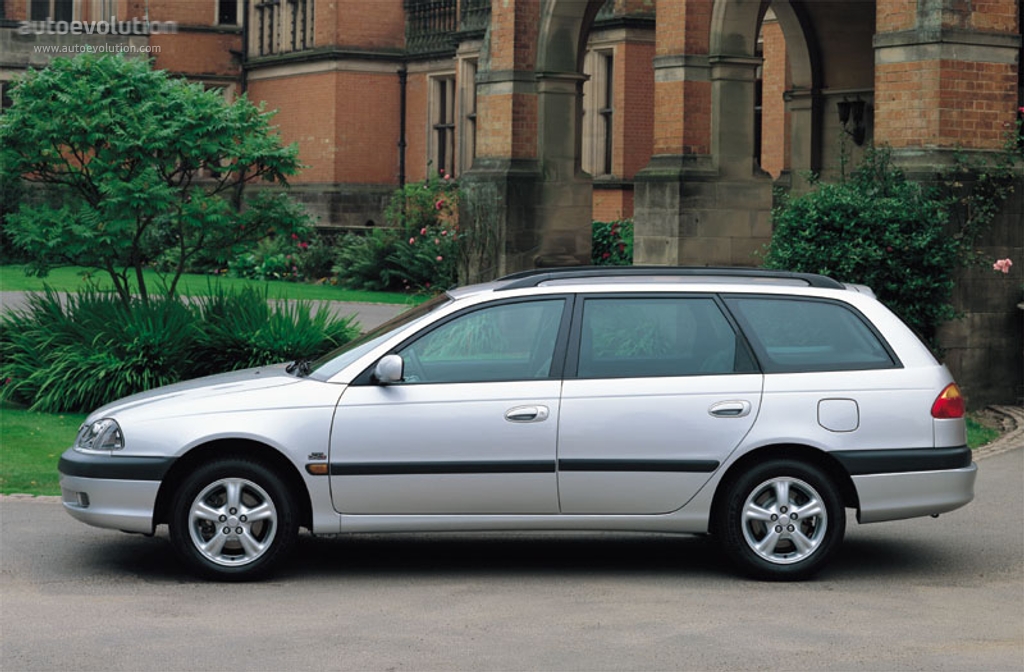 Toyota Avensis Wagon photo 3