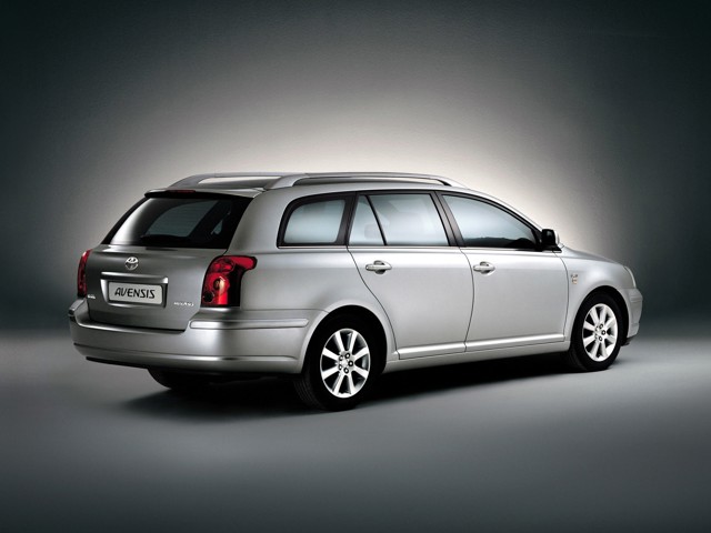 Toyota Avensis Wagon Foto 12