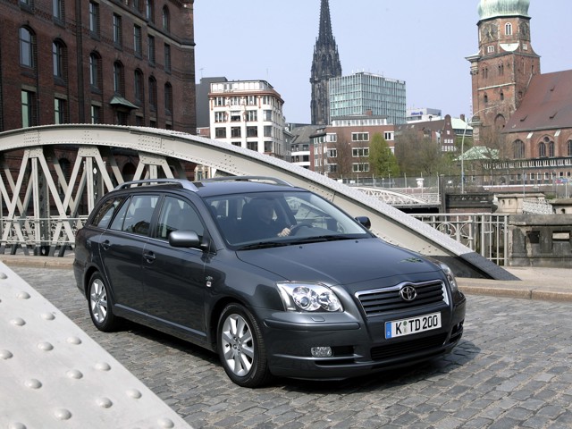 Toyota Avensis Wagon Foto 21