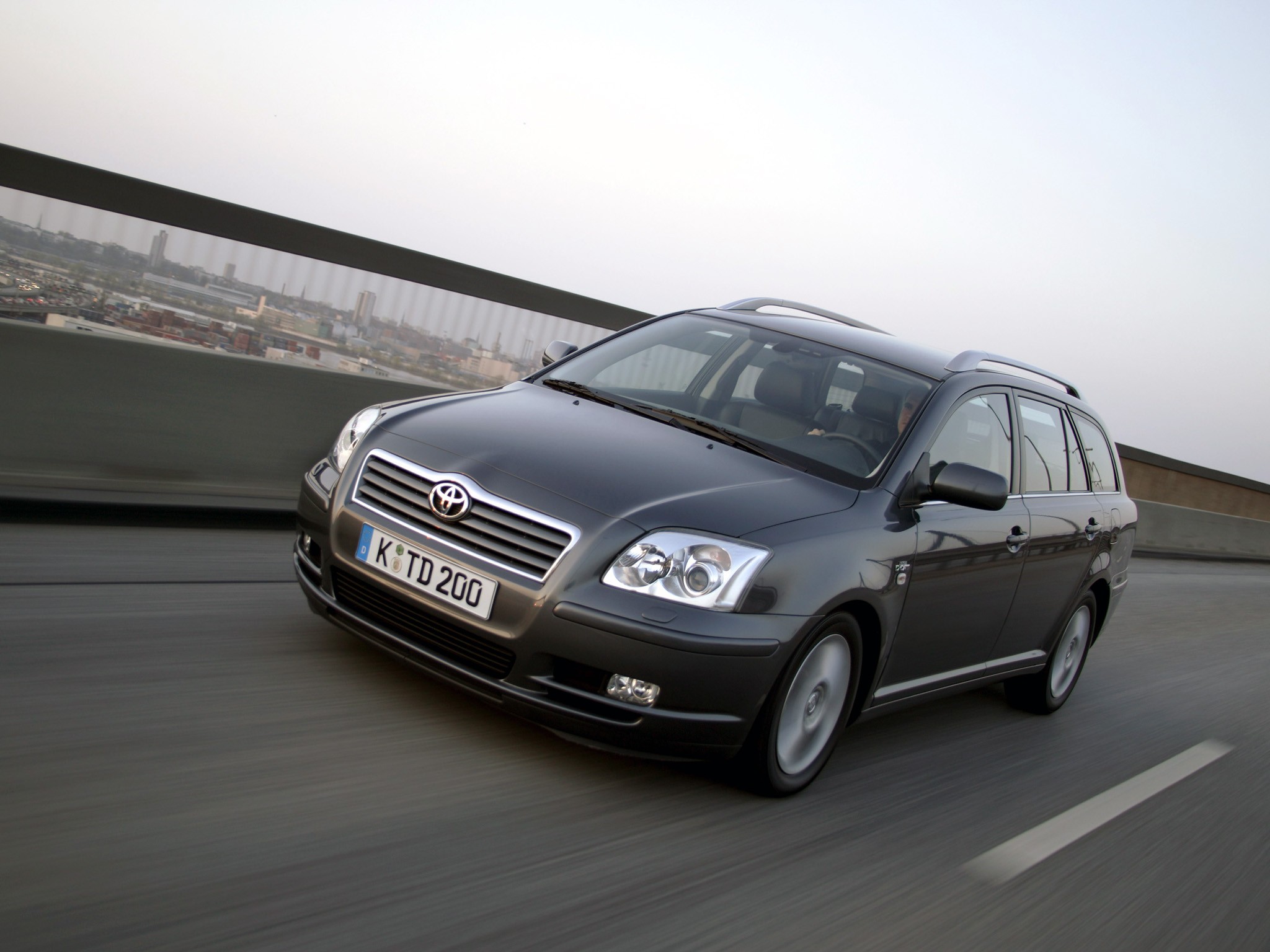 Toyota Avensis Wagon photo 27