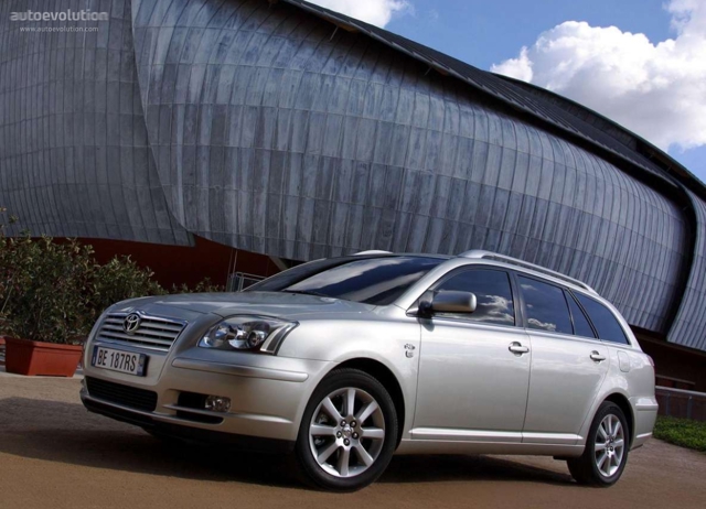 Toyota Avensis Wagon Foto 1