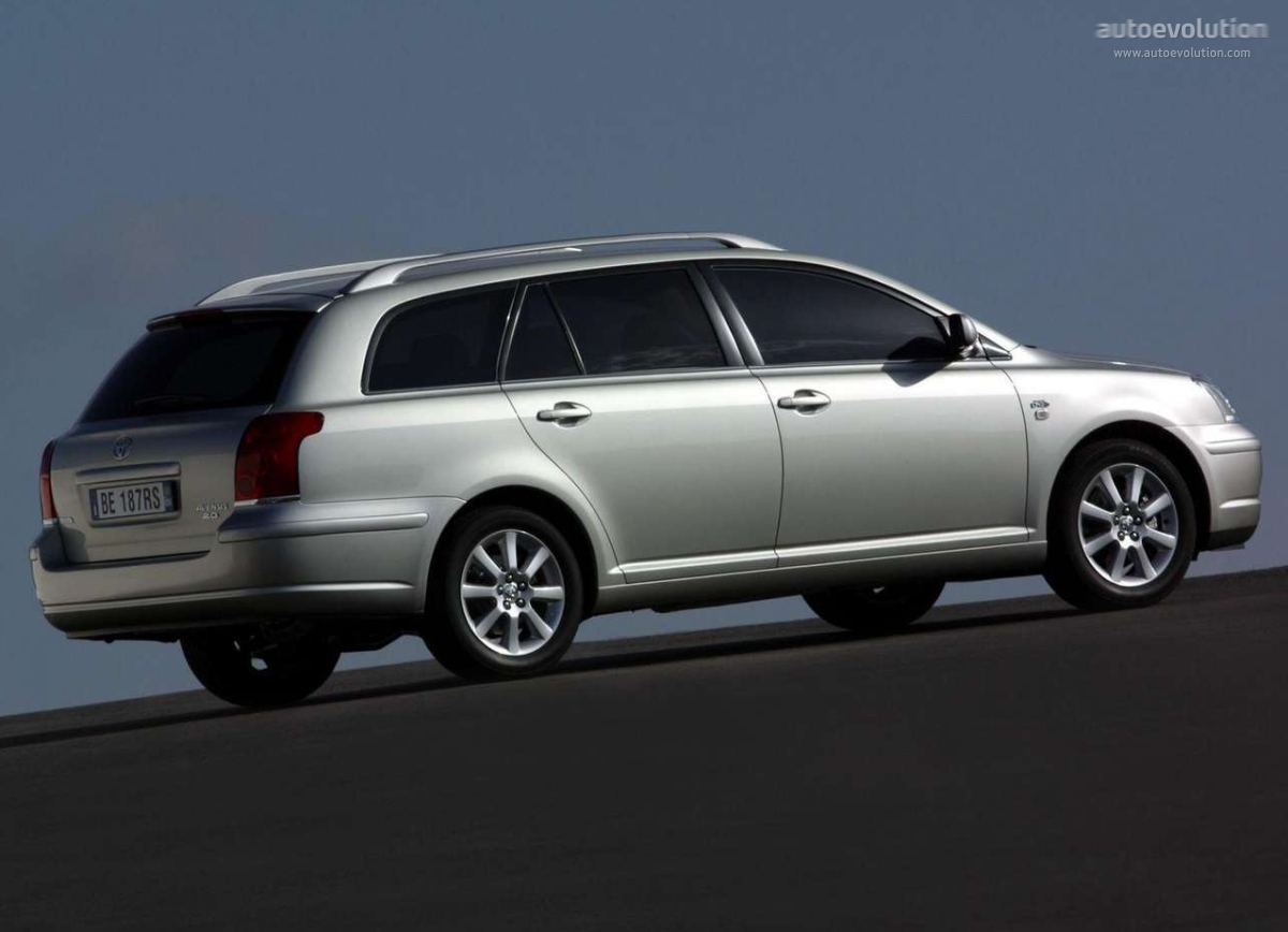 Toyota Avensis Wagon photo 3