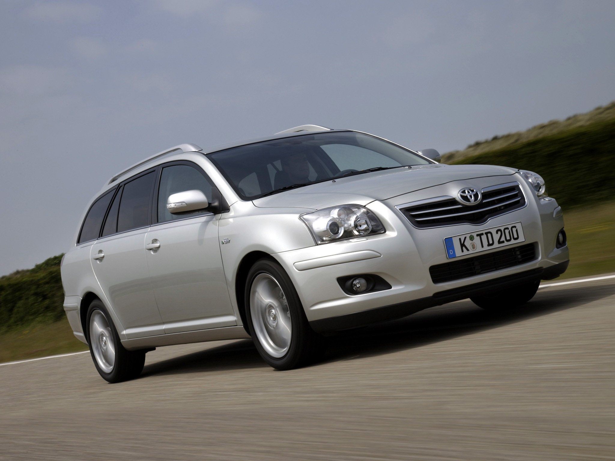 Toyota Avensis Wagon photo 6