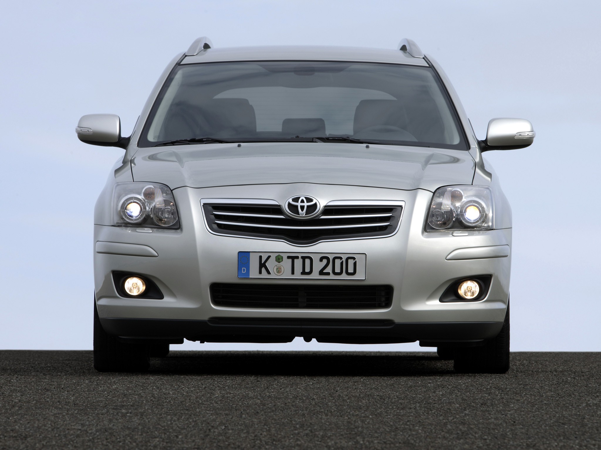 Toyota Avensis Wagon photo 11