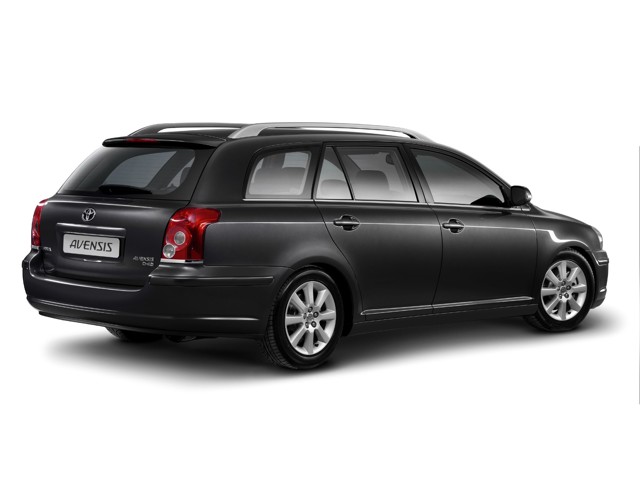 Toyota Avensis Wagon photo 18
