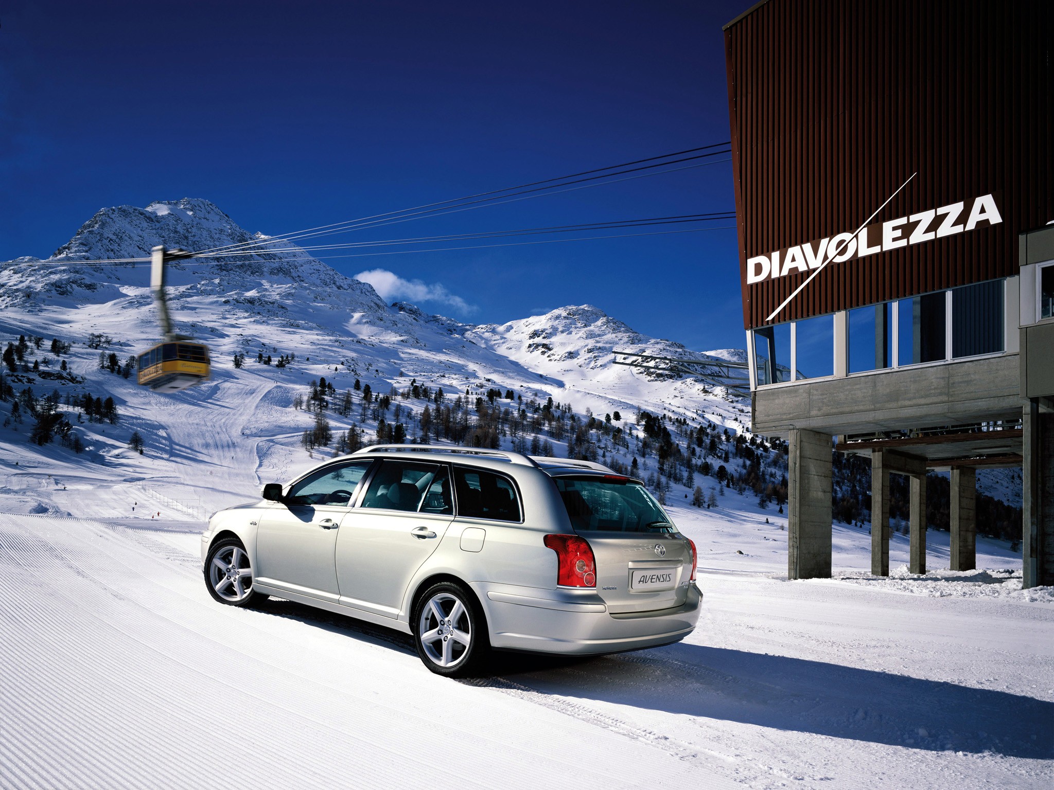 Toyota Avensis Wagon photo 22