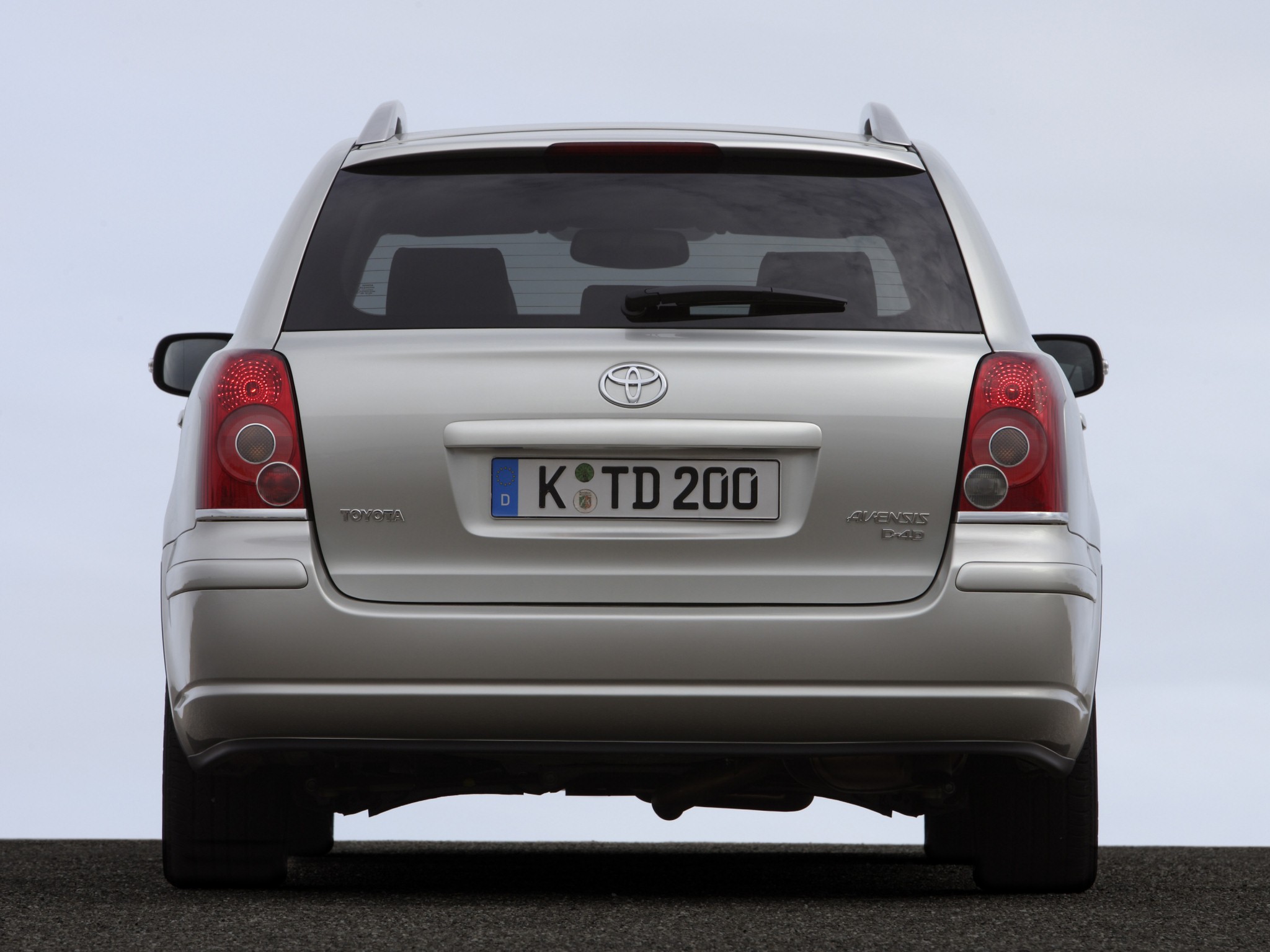 Toyota Avensis Wagon photo 29
