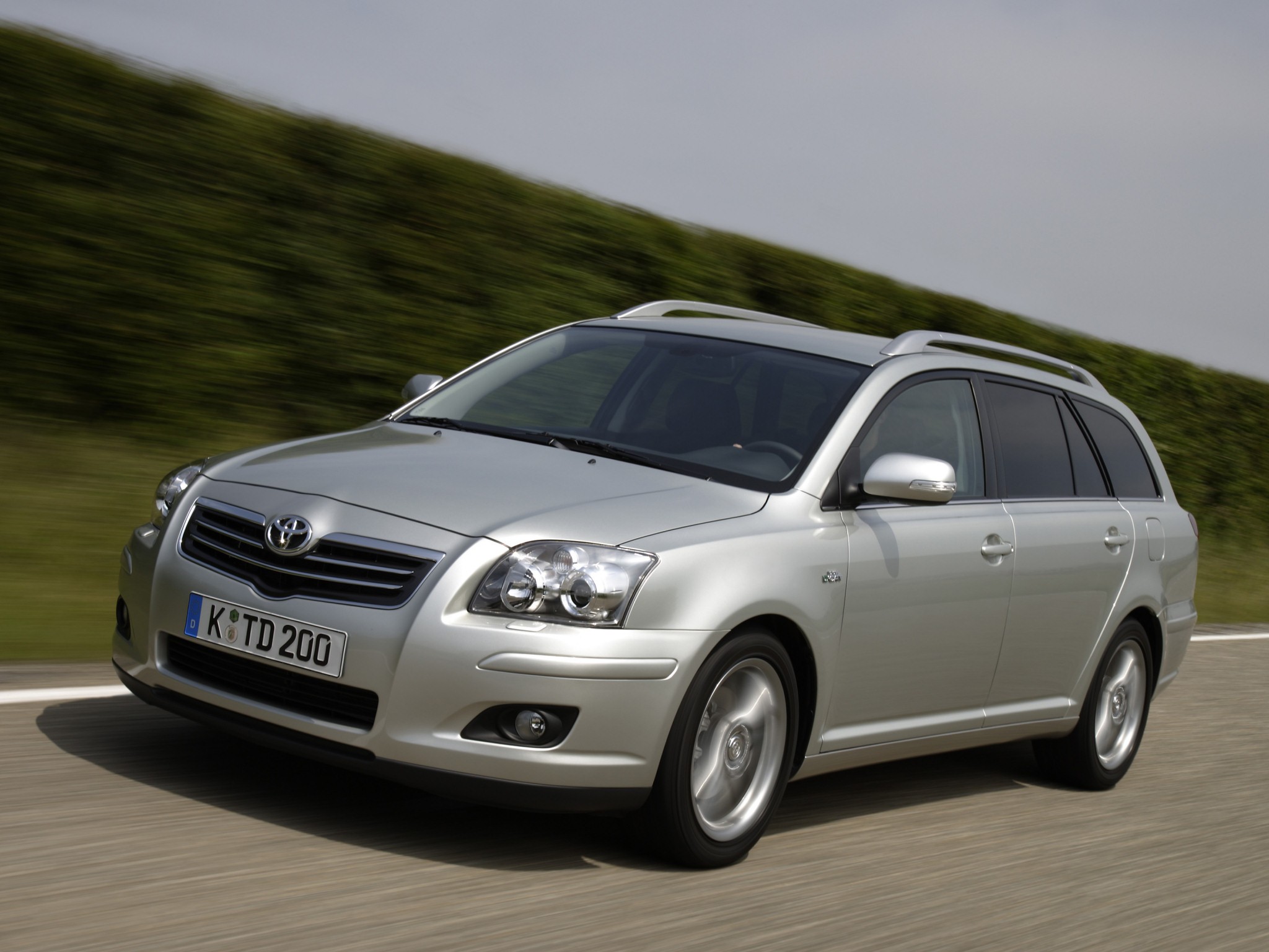 Toyota Avensis Wagon photo 30