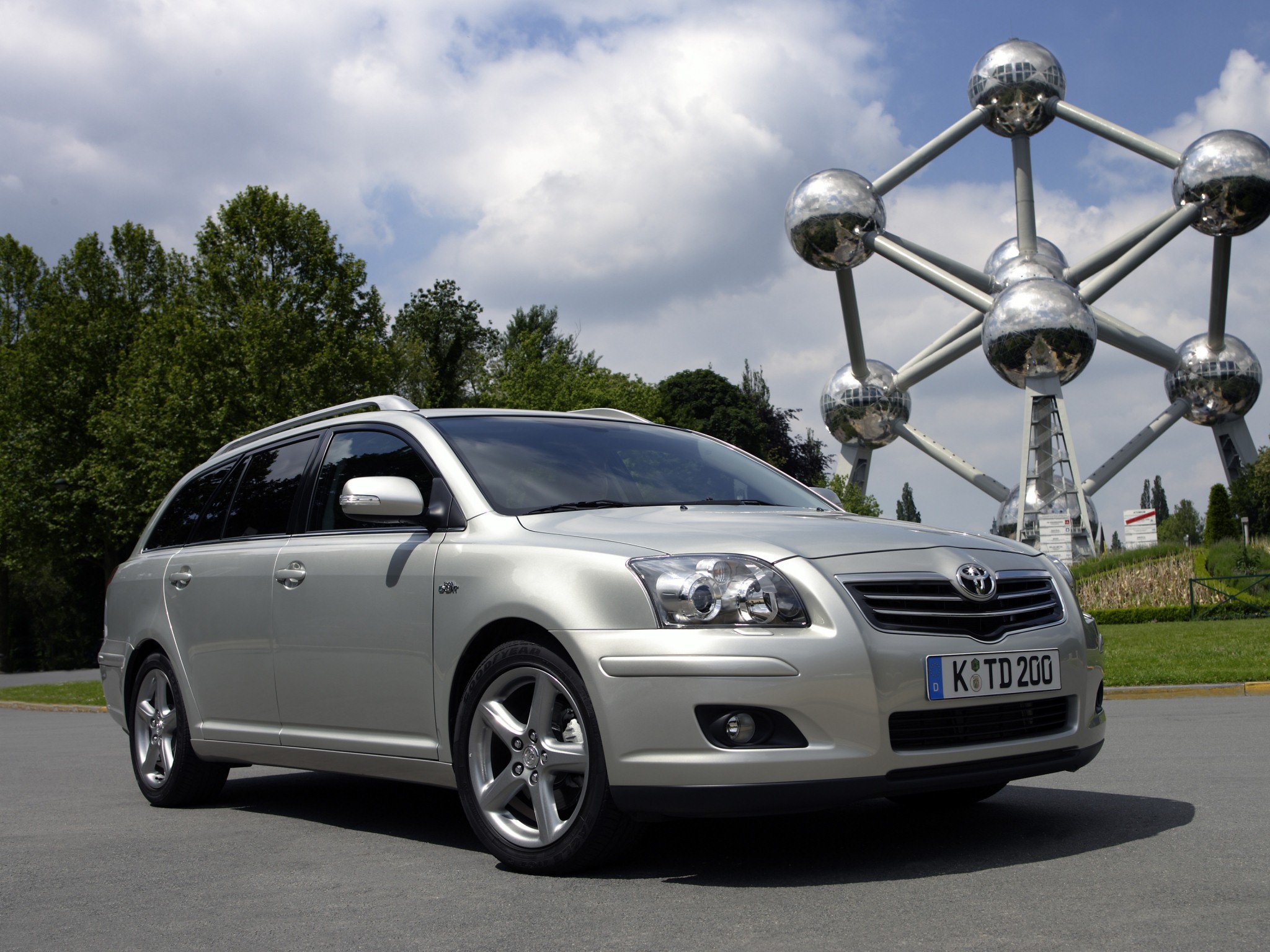 Toyota Avensis Wagon photo 31