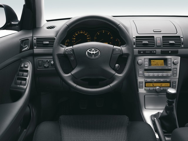 Toyota Avensis Wagon photo 40