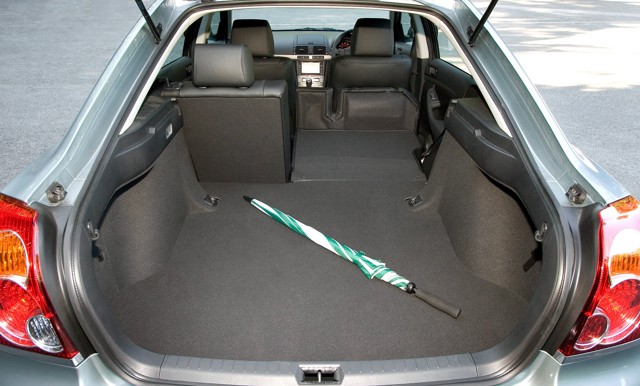 Toyota Avensis Wagon photo 43