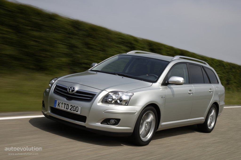 Toyota Avensis Wagon photo 4