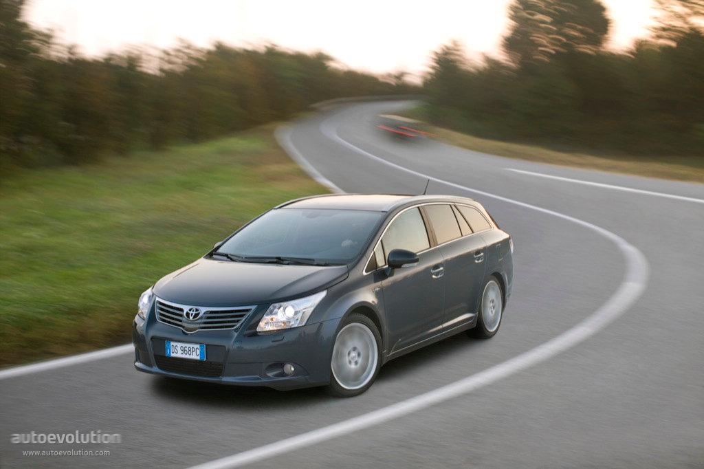 Toyota Avensis Wagon photo 14