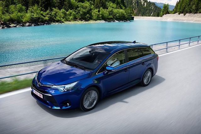 Toyota Avensis Wagon foto 4