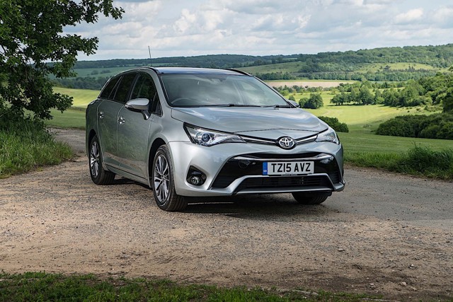 Toyota Avensis Wagon foto 15