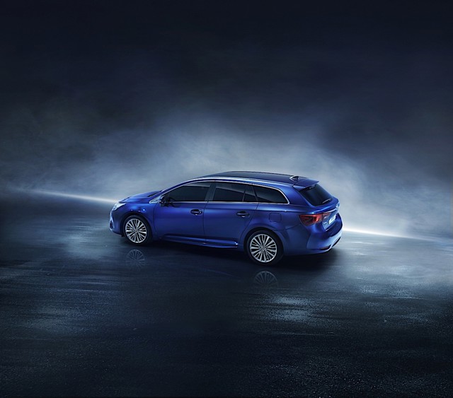Toyota Avensis Wagon foto 30