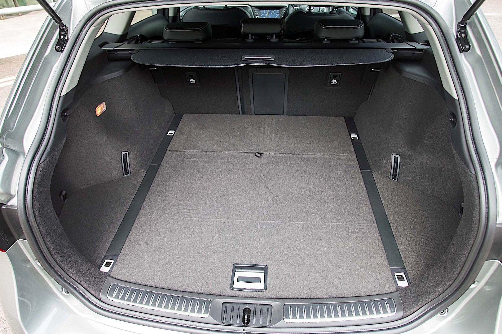 Toyota Avensis Wagon photo 40