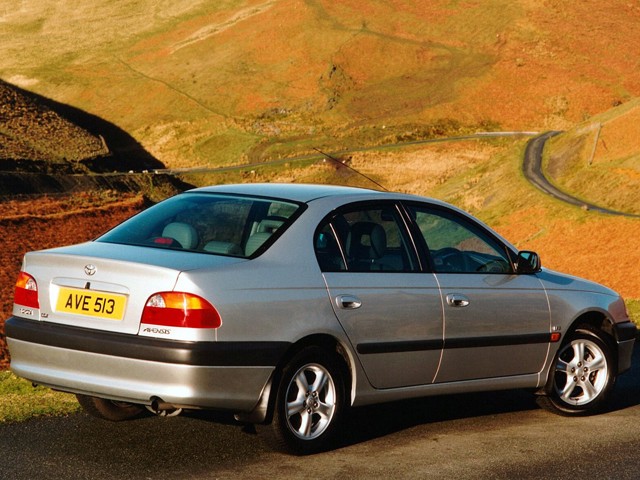 Toyota Avensis foto 3