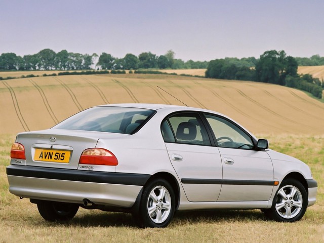 Toyota Avensis photo 7