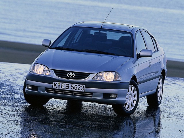 Toyota Avensis photo 11