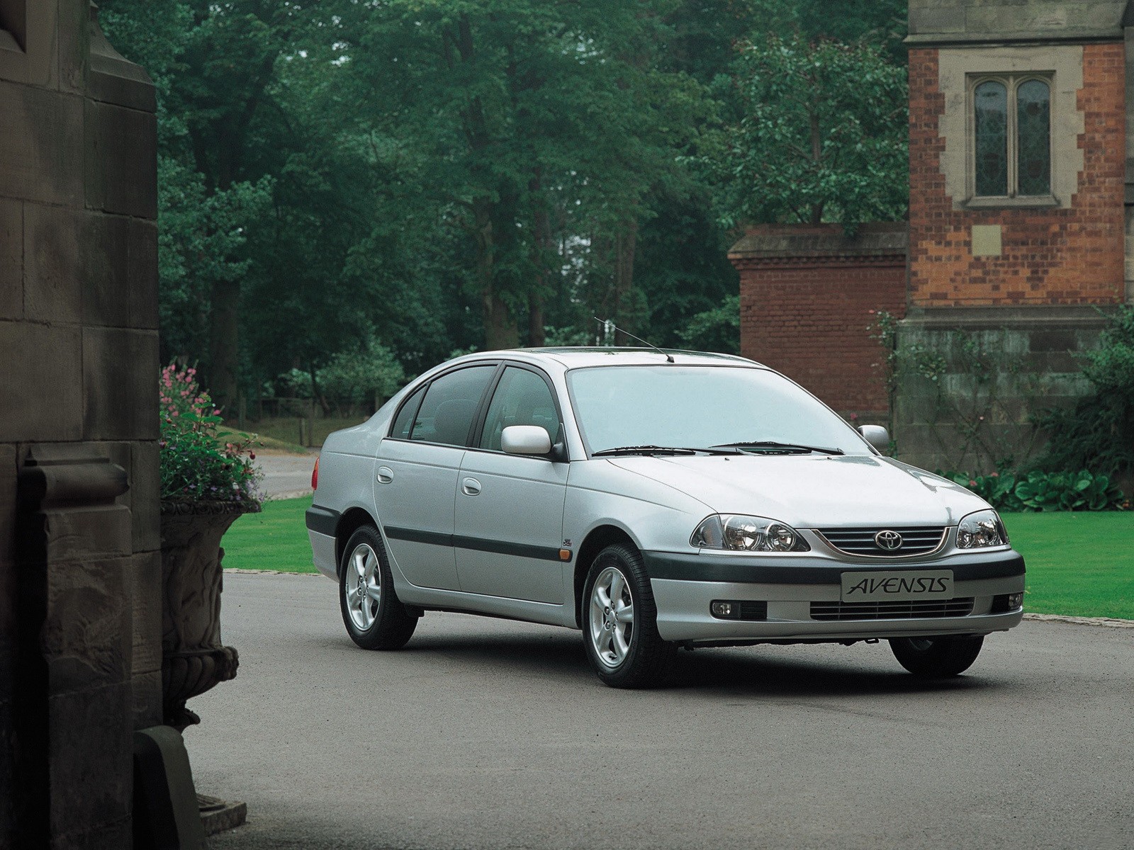 Toyota Avensis photo 16